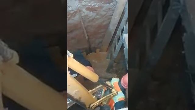 Раскопка котлована без крепежа 5 метров глубина
