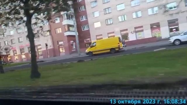 Автобус N°130 (ж/д станция"Лигово"-Ст.метро"Московская") (13 октября 2023г.)