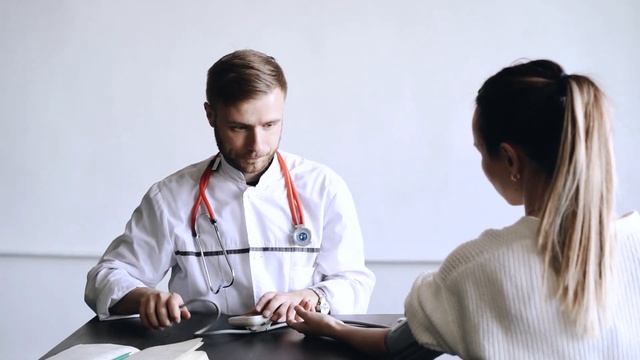 МОЖНО ЛИ ГРЕТЬ УХО ПРИ ОТИТЕ | Какие серьезные последствия могут быть при греть ухо при отите