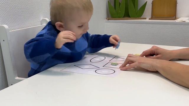 РАЗВИВАЮЩИЕ ИГРЫ ДЛЯ ДЕТЕЙ 2-3 года. ЧЕМ ЗАНЯТЬ РЕБЕНКА ДОМА?