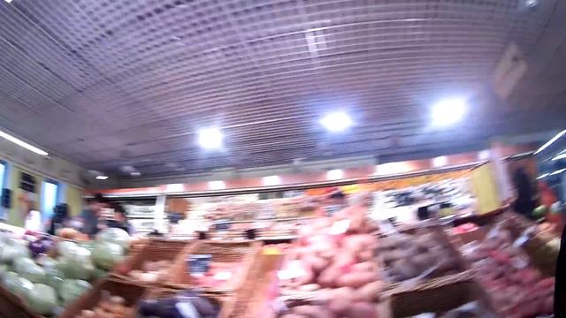 Охранник магазина "Я любимый" в Домодедово
