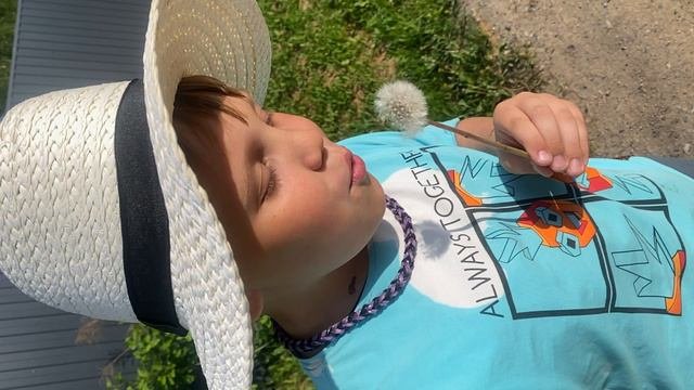 Май 2024. Одуванчик и Глеб