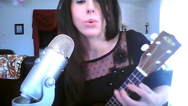 Hallelujah Ukulele Cover (Cohen, Wainwright, Shrek) - Emily's 52 Covers Challenge