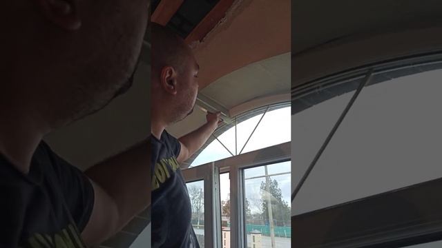 Подготовка и монтаж оконных арок