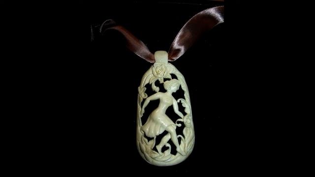 Украшения из кости