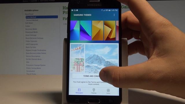 How to Change Wallpaper on SAMSUNG Galaxy J3 Prime - Wallpaper Settings |HardReset.Info