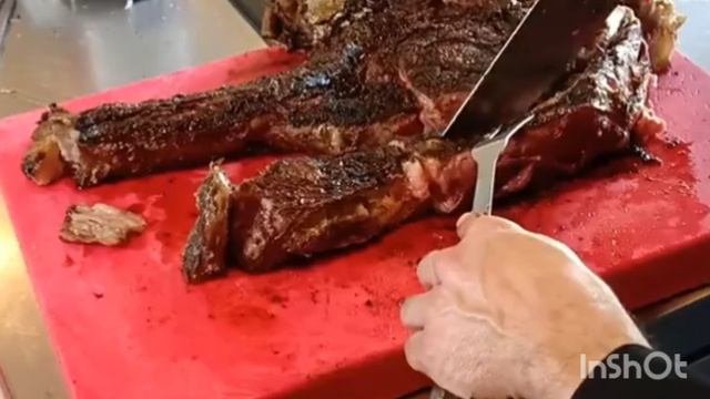 Шмат мяса на углях по испански