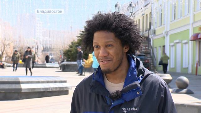 «Русские спрашивают о зарплате». Будущий профессор из Принстона приехал изучать коренных приморцев