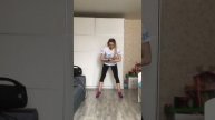 Утренняя зарядка с подушкой