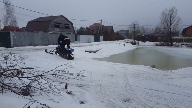 микро прыжок dingo 125
