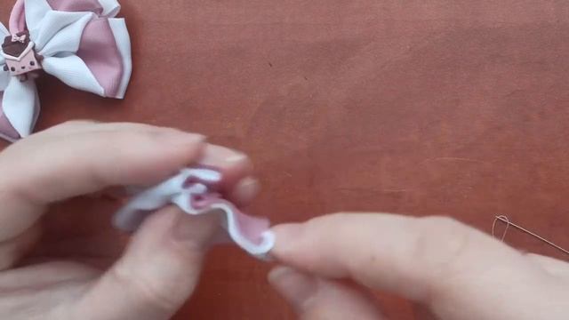 Они шикарные??? Просто? но очень красиво! Бант из репсовой ленты 38 см.