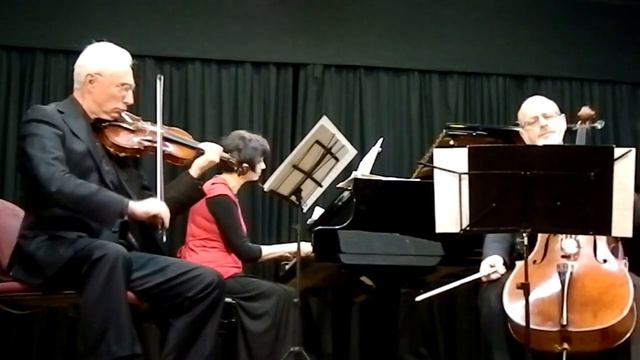 D.Shostakovich         Prelude and Fugue in e minor