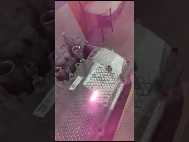 Чистим крышку клапанов- #Лазером часть №3.#lasercutting #lasercleaning #laserwelding