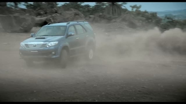 Toyota Fortuner - Waku Doki