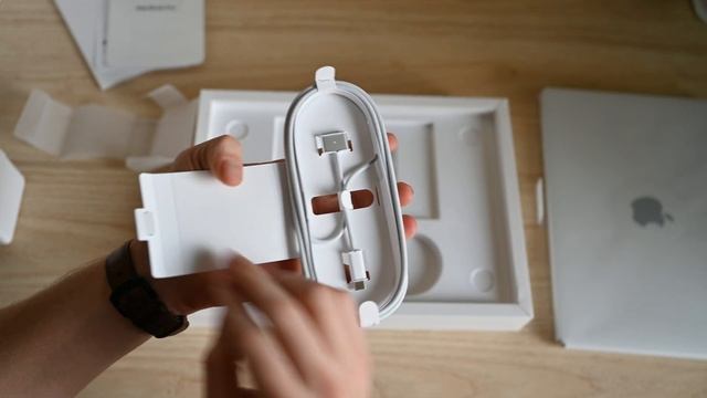MacBook Pro M1 Max Unboxing (Refurbished)