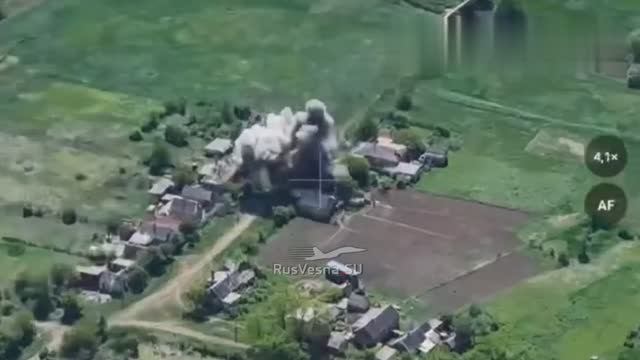 ‼🇷🇺⚔🏴⚡Армия России уничтожила ракетой объект врага в Нью-Йорке⚡