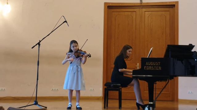 Софи Дарбинян  8 лет, Армения, Карл Бом 