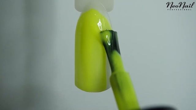 Гель-лак №3191 «Neon Yellow» из коллекции Candy Girl от NeoNail Professional