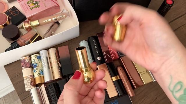 Инвентаризация косметики Ч 4✅ помады,карандаши,блески #коллекциякосметики #проджектпен #расхламлени