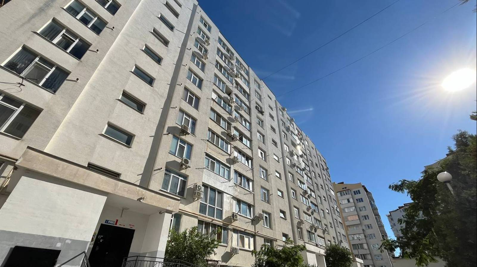 Двухкомнатная квартира в городе Севастополе, проспект Победы, 44Б