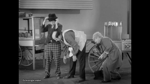 Marx Bros. With Edgar Kennedy From Duck Soup - 1933