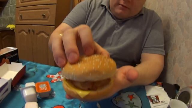 Биггер vs Чизбургер Кентукки BBQ. Обзор от Михалыча