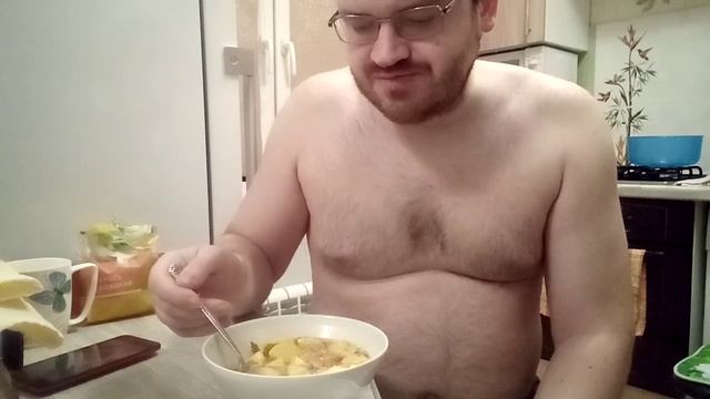 АСМР ИТИНГ КУШАЮ КАРТОФЕЛЬНЫЙ СУП