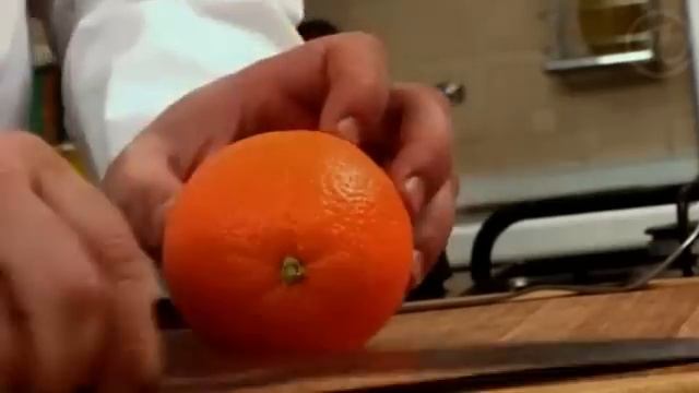 Как быстро очистить апельсин