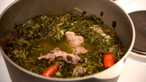 Делаем грузинское блюдо Чакапули. Рецепт от Лазерсона. Мясо с травами.