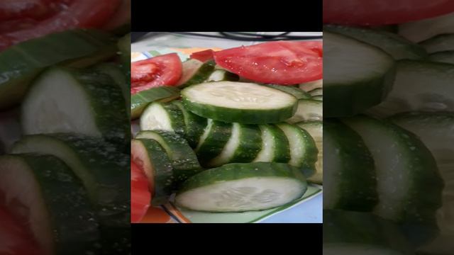 Молодой картофель с мясом #влог #мужскаякухня #еда