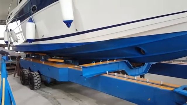Ремонт и полировка яхты Bavaria 33 sport