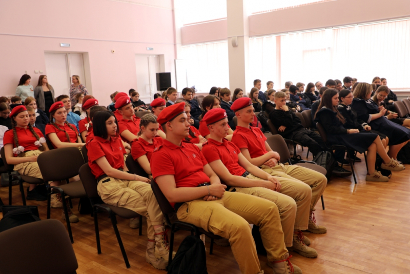 В Саранске полицейские провели для школьников акцию «Осторожно, мошенники!»