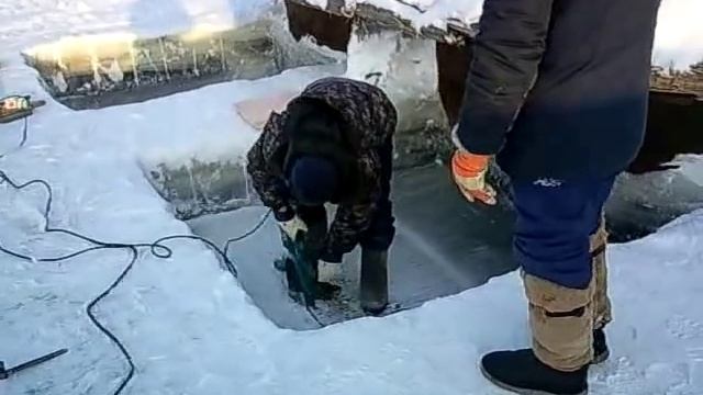 Выморозка судов на севере