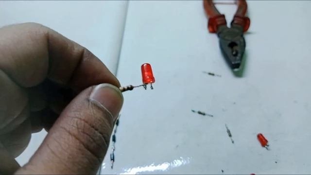 3.7v Battery Volt Level Indicator 4 Led || Battery Voltage Indicator | Battery Voltage Level