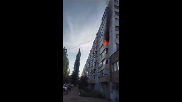 В Стерлитамаке в жилом доме горели балконы