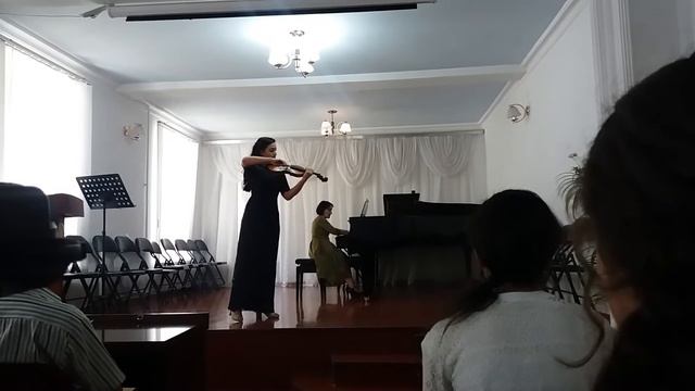 Дарико Гарибян. Арам Хачатурян - Песня-Поэма.
