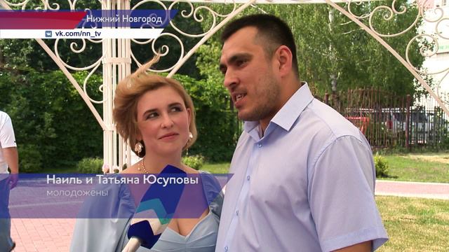 В Нижнем Новгороде прошло торжественное бракосочетание пяти пар
