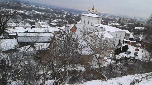 Памятник первопоселенцу!ул кирова!центр города