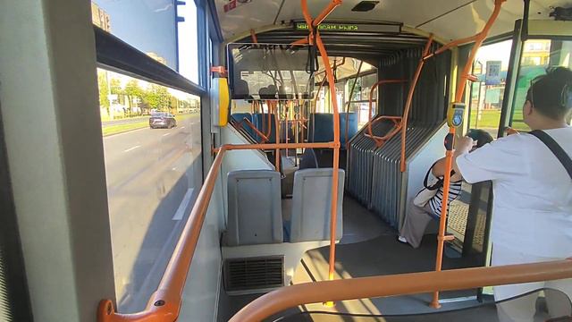 автобус #19 редкие сиденья поездка от остановки лили карастоянова до остановки площадь Бангалор