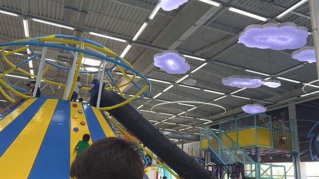 Парк Актобе  SKYPARK  АИША АМИРА АНИСА