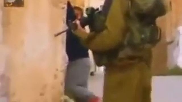 Изображения из Палестины Жизнь ребенка в оккупированной Палестине حياة طفل في فلسطين المحتلة
