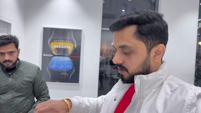 Itne Kam Price Me Macbook ?! Best Bargaining ever!! Laptop Search Khatam