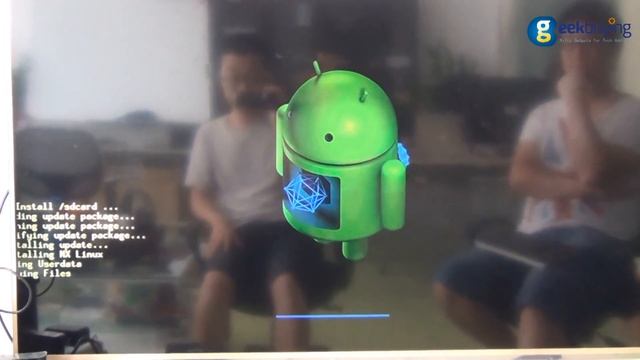 MX Linux and OpenELEC Media Center Run on CMX TV BOX
