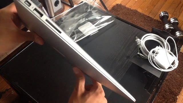 Apple Mac Book Air  Mid 2011 13インチ 開封！