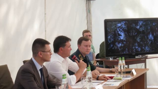 Губернатор Андрей Воробьев на совещании по лесовосстановлению