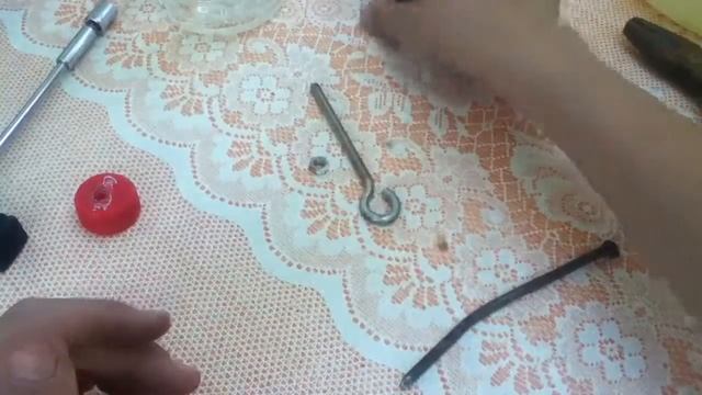 Как сделать трех ножку из из бытылки!