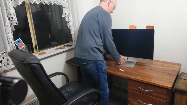 iMac late 2012 Disassembly - Screen Removal