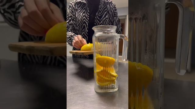 Как приготовить прохладный лимонад. Готовим со студентами