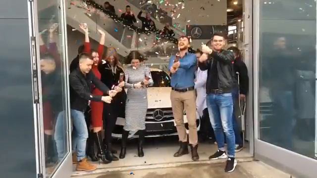 NL автобонус мерседес (с) класса