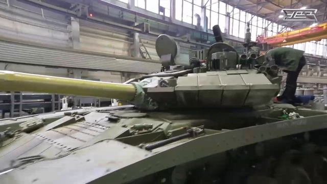 «Уралвагонзавод» отправил в войска эшелоны с новыми танками Т-90М «Прорыв» и модернизированными Т-72